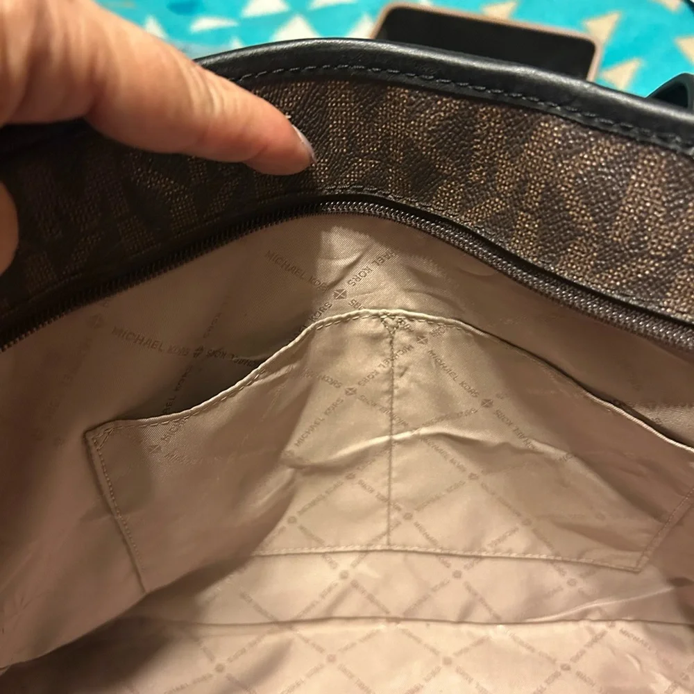 Authentic Leather Michael Kors Jet Set Tote Travel Bag